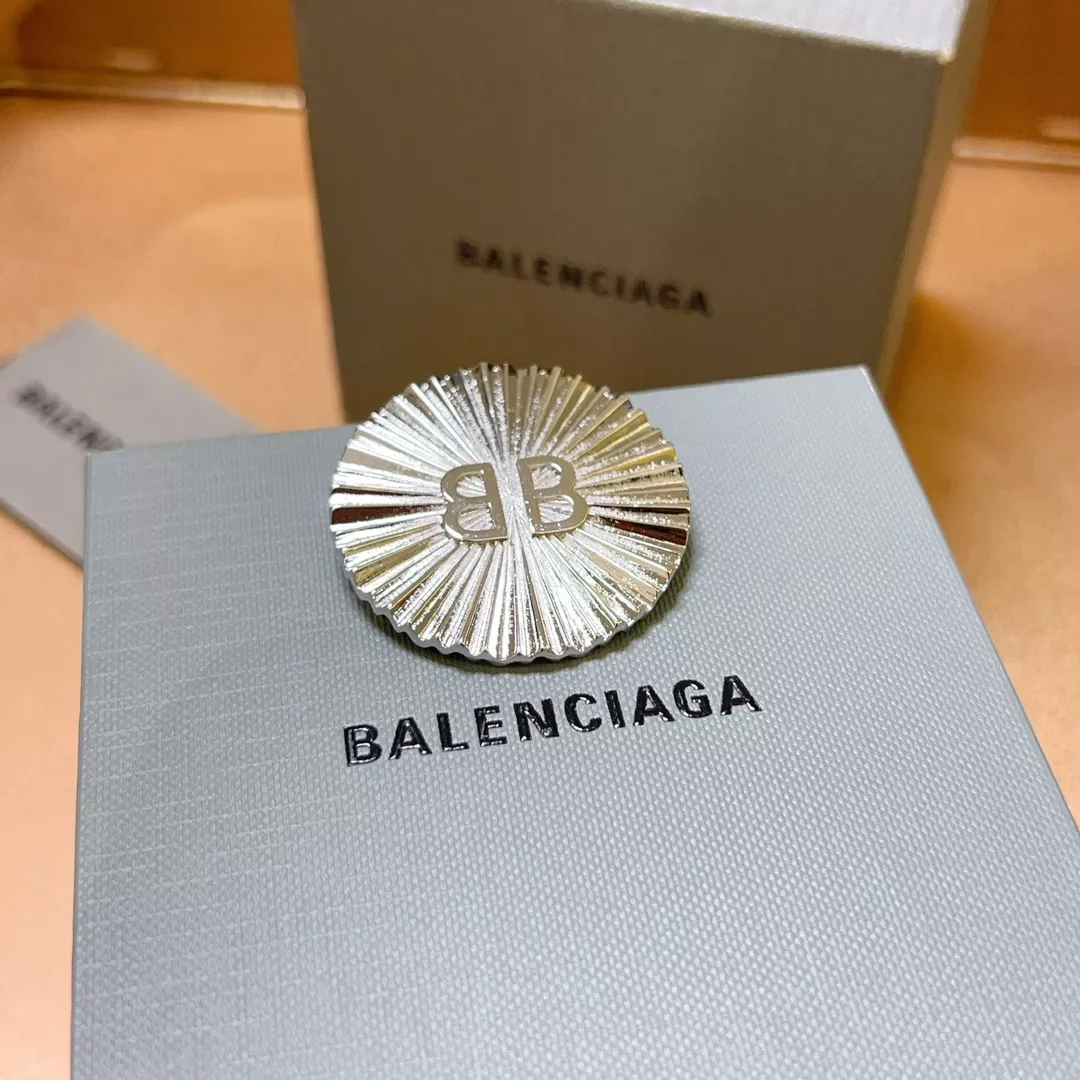 balenciaga brooches pour femme s_12b0371